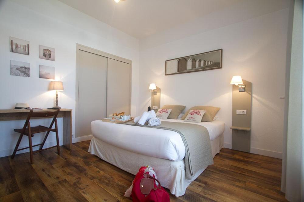 Hôtel Le Vert Bois Dolus-d'Oléron Extérieur photo